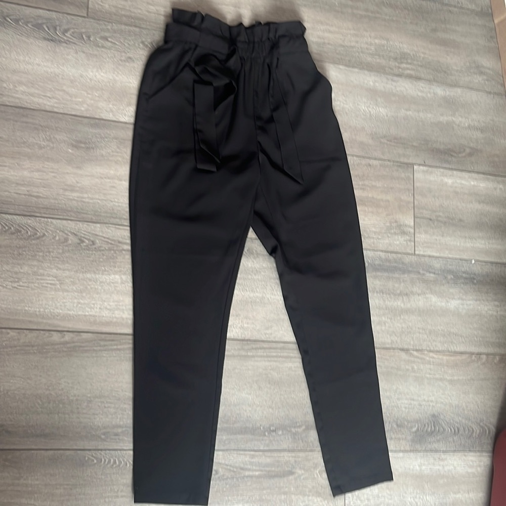 XS221 Simplee ruffle top dress pant